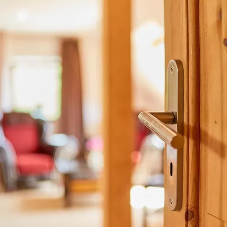 Onkel Toms Huette, Weingut Friedhelm Lenz בולאיי