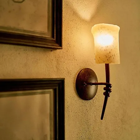 Onkel Toms Huette, Weingut Friedhelm Lenz *