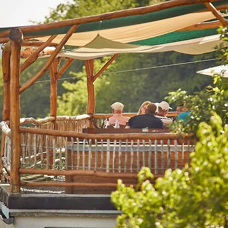 Onkel Toms Huette, Weingut Friedhelm Lenz * Bullay