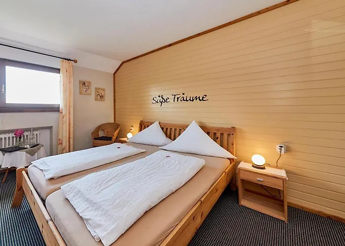 Onkel Toms Huette, Weingut Friedhelm Lenz