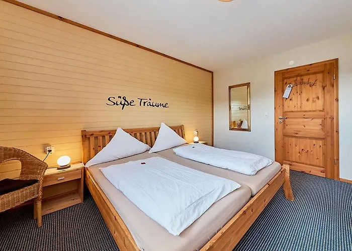 Onkel Toms Huette, Weingut Friedhelm Lenz Bullay