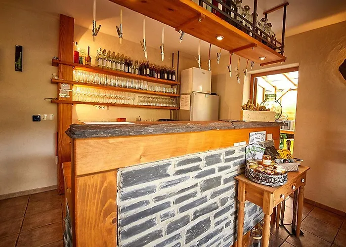 Onkel Toms Huette, Weingut Friedhelm Lenz