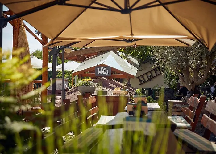 Onkel Toms Huette, Weingut Friedhelm Lenz Kro Bullay